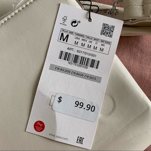 Minimalist leather crossbody bag - Picture 9 of 12